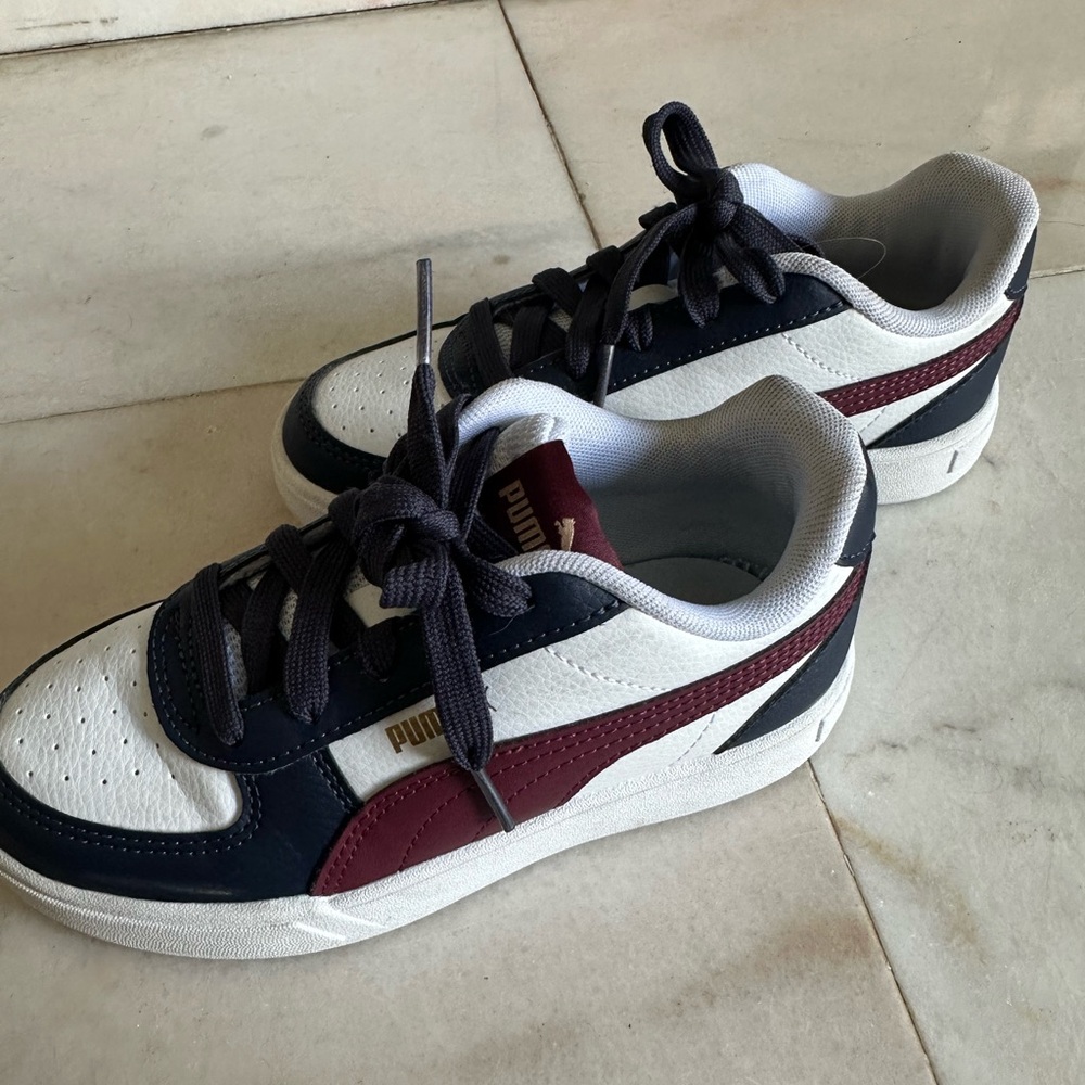 Puma Sneakers